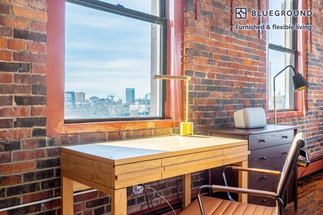 Photo - 791 Tremont St Unidad FL5-ID360