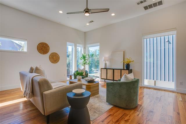 Photo - 5711 Bryan Pkwy Unit 101
