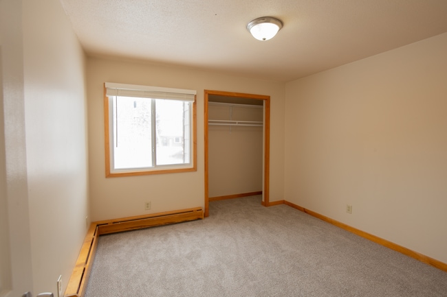 2061 McKnight Rd - 211-7.jpg - Aspen Village