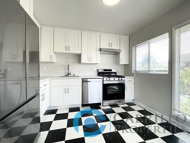 Photo - 2401 C St Unidad A