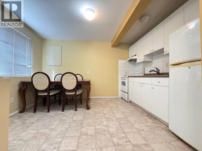 3886 W 29th Ave