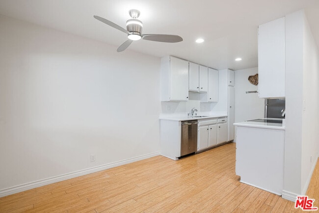 918 17th St Unit 2