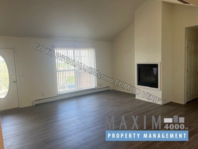 Photo - 401 E Mayfield Dr