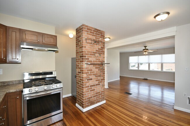 Photo - 1407 Clover St Unit #2