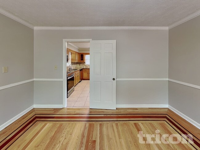 Photo - 100 Creekwood Ct