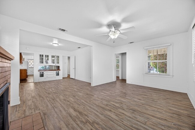 Photo - Sunlit Comfort on Kerckhoff – Your Next Happy Home!