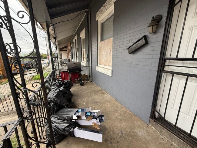 Photo - Front Porch Row - West Philadelphia