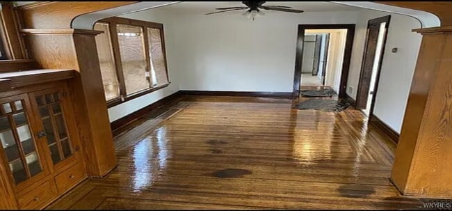 Photo - 260 Millicent Ave