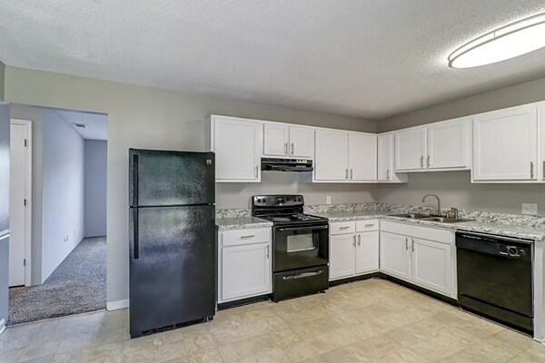 Photo - Plaza Place Apartments