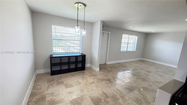 Photo - 500 NE 2nd St Unit 405