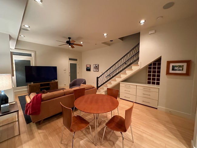 Photo - 6316 Constance St