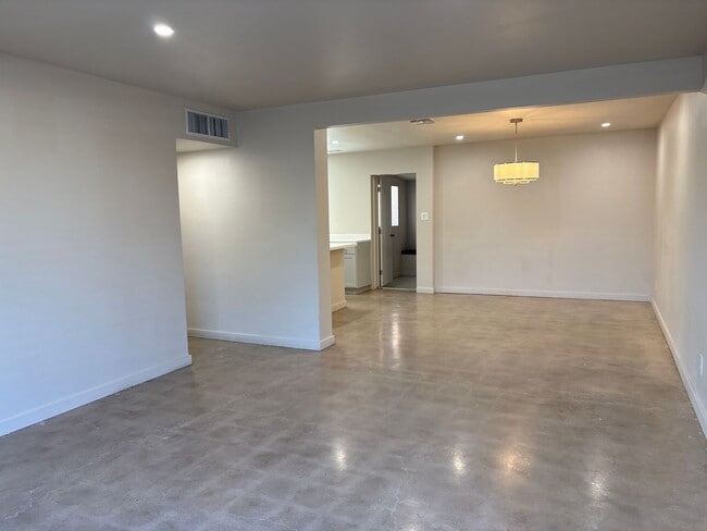 Photo - 3 Bedroom Brick Home