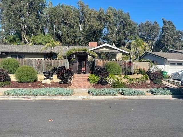 Photo - 831 Palermo Dr