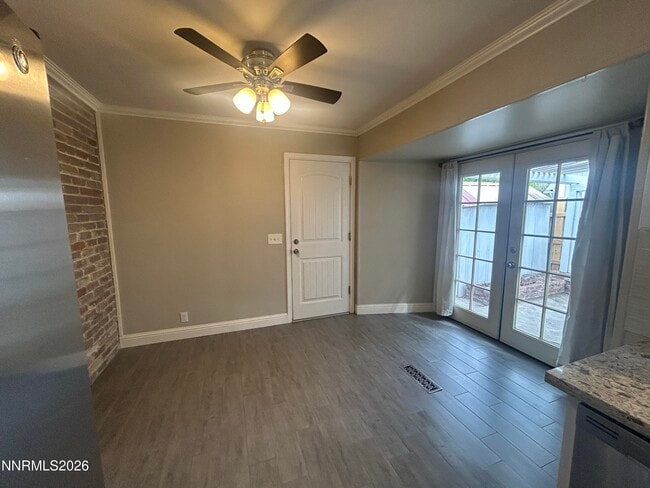 Photo - 1250 Charles Dr