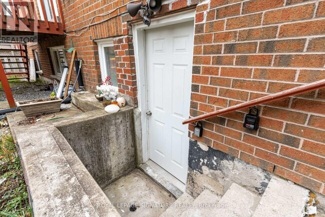 Photo - 161 Chambers Crescent