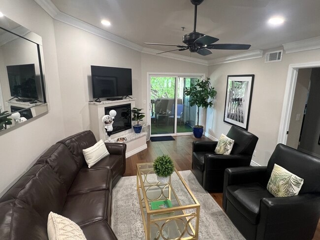 Building Photo - 7300 E Earll Dr Unit 12D