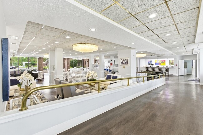 Photo - King's Reserve College Park 55+ Active Living