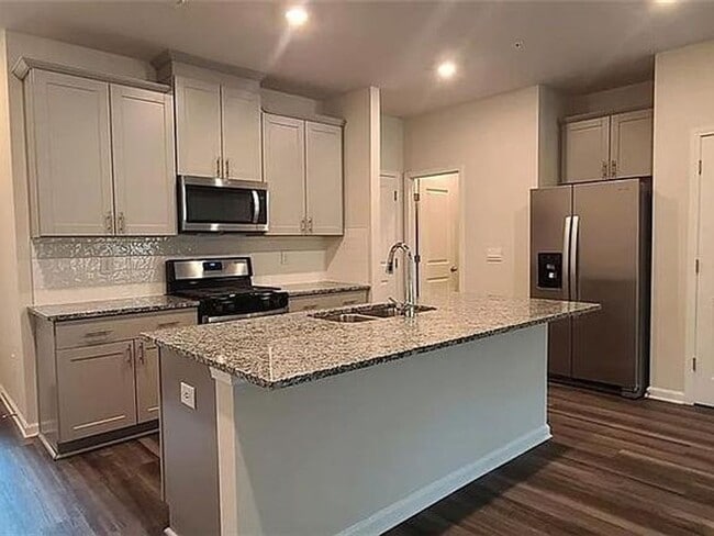 Photo - 1393 Vayda Ct