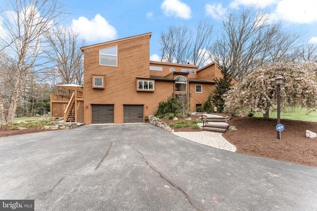 Building Photo - 1038 Hopewell Rd Rental