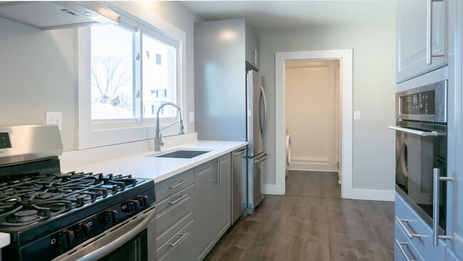 Photo - 268 Brown St