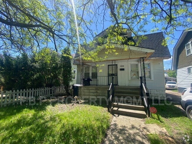 Building Photo - 11725 Yellowstone St Rental