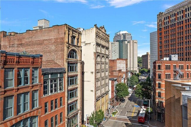 915 Liberty Ave