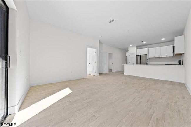 Photo - 2222 Kenneth Ave S