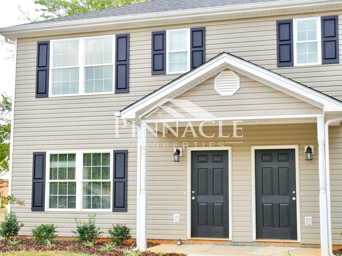 Front of Home - 124 Tomahawk Industrial Park (Lynchburg, VA)