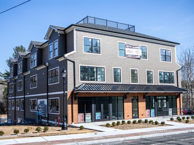 Building Photo - 887 Federal Rd Unit 5