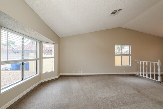 Photo - 7462 Puritan Ave