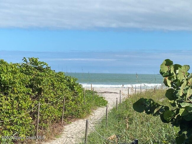 Photo - 404 Taylor Ave