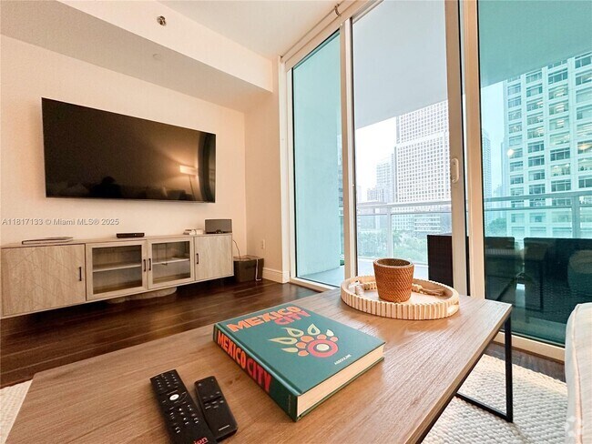 Building Photo - 951 Brickell Ave Unit 601 Rental