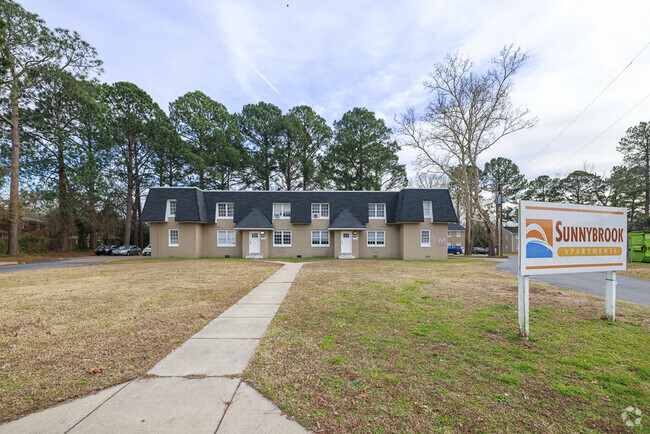 Building Photo - Sunnybrook Apartments