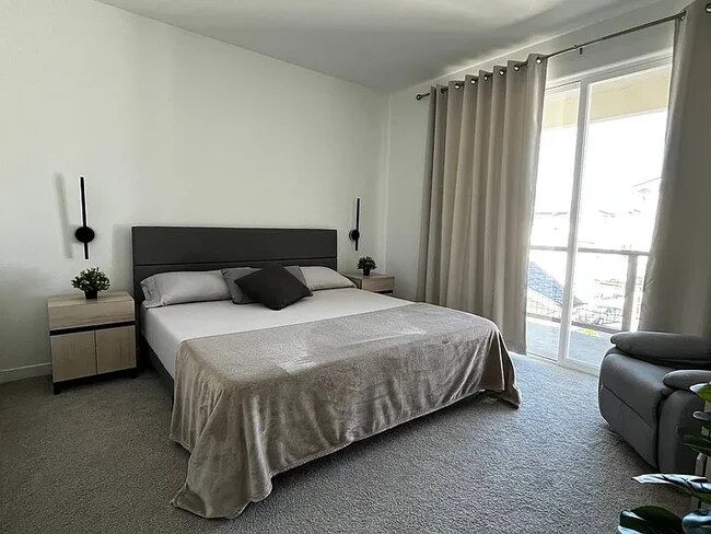 Master Bedroom with en-suite bathroom - 905 Madonna Rd