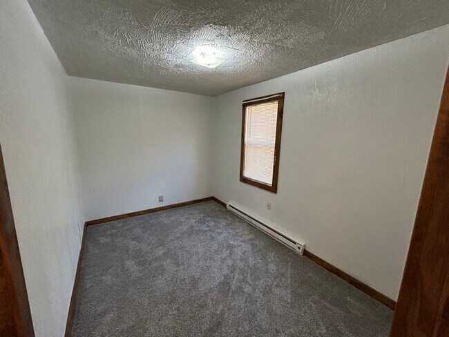 Photo - 154 Robley St