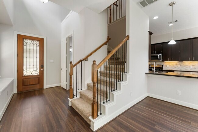 Photo - 31 Aventura Pl