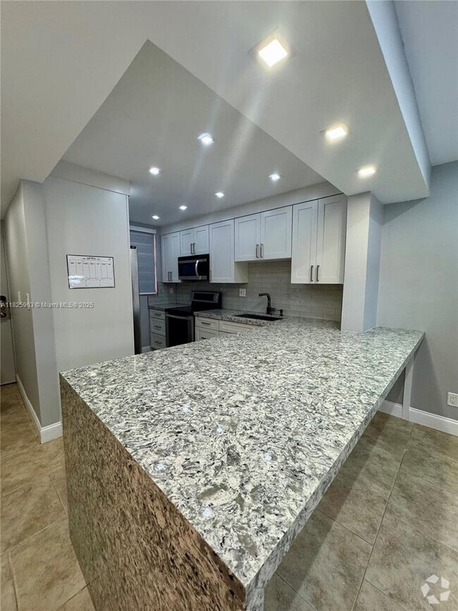 Building Photo - 8437 Forest Hills Dr Unit 103 Rental