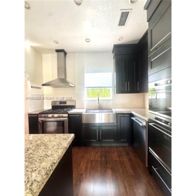 Photo - 1700 SW 16th Ter
