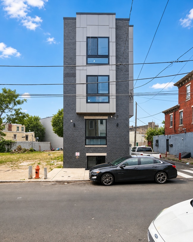 Building Photo - 122 E Cumberland St Unit B