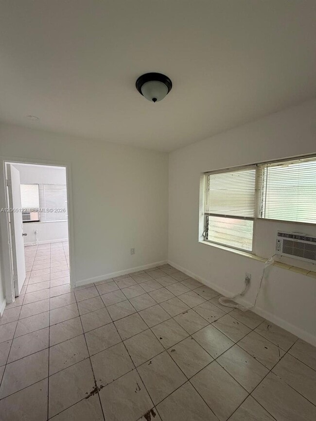 Photo - 1861 NW 49th St