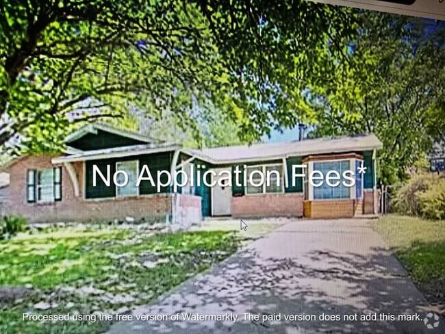 Building Photo - No Application Fees* Rental