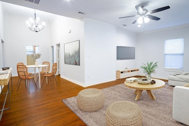 Photo - Charming North Oak Cliff home near Bishop ...