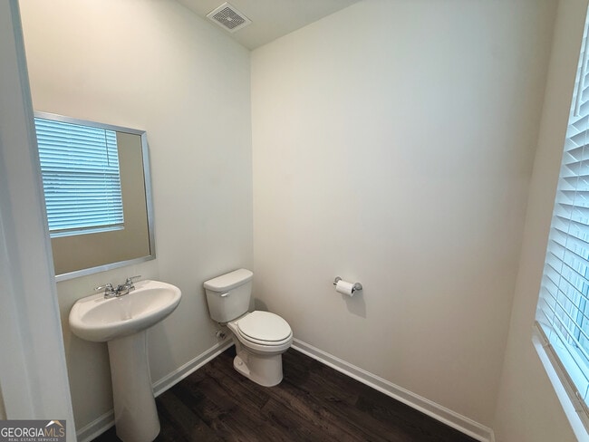Photo - 174 Woodbrook Trl
