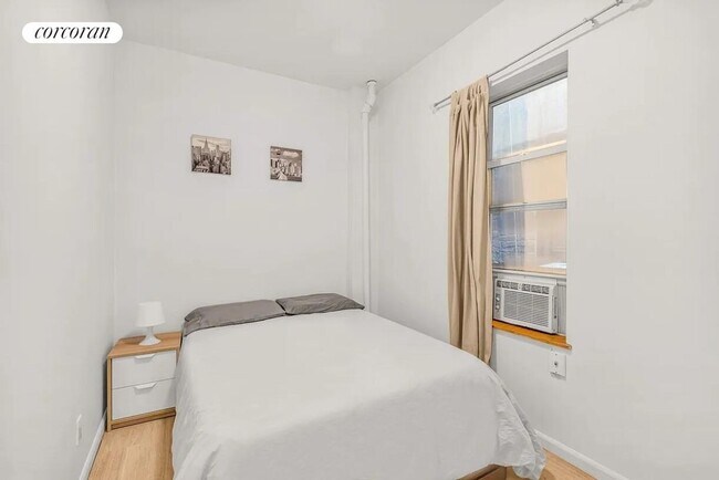 Photo - 648 9th Ave Apartamento