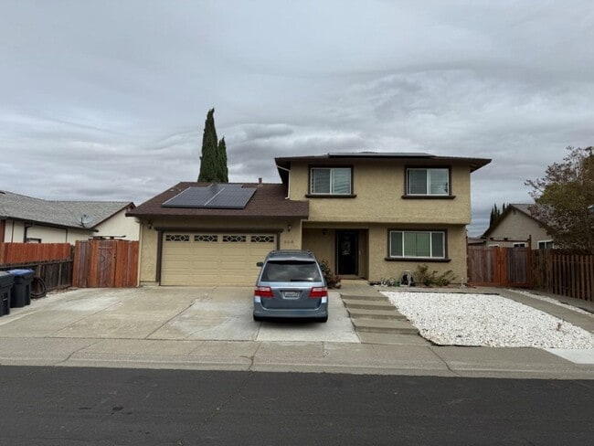 Building Photo - Unique 5 Bedroom 2 Story w/ Solar Suisun *...