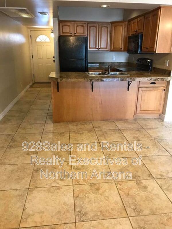 Photo - 3200 S Litzler Dr