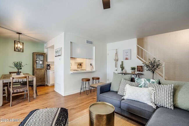 7906 E Keim Dr