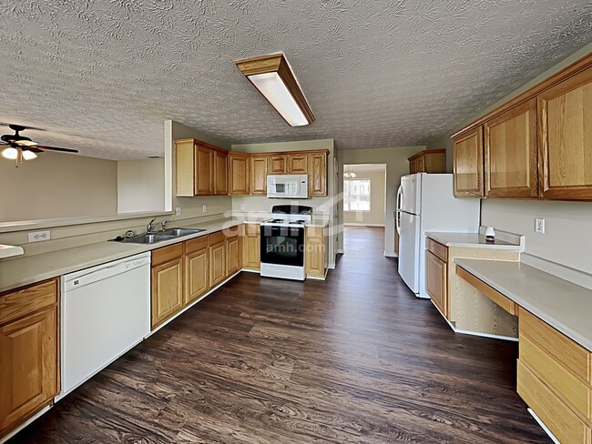 714 Baskins Cir