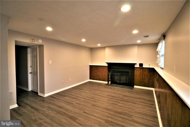 Photo - 507 Smoketree Ct