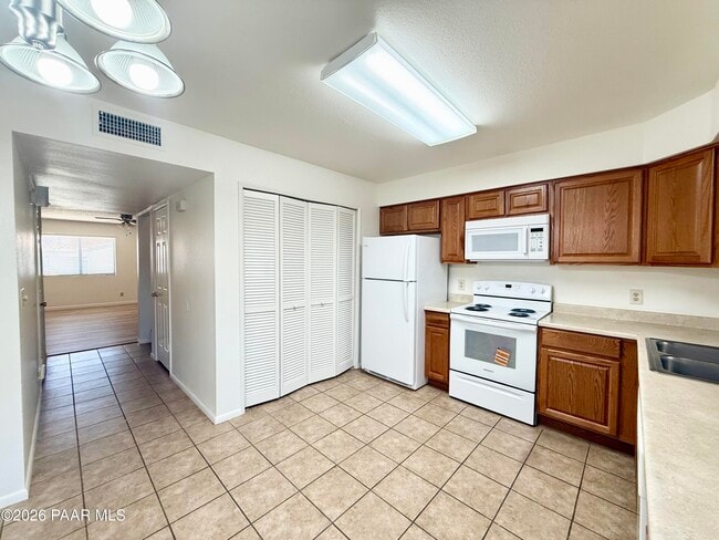 Photo - 339 Rim Rock Cir